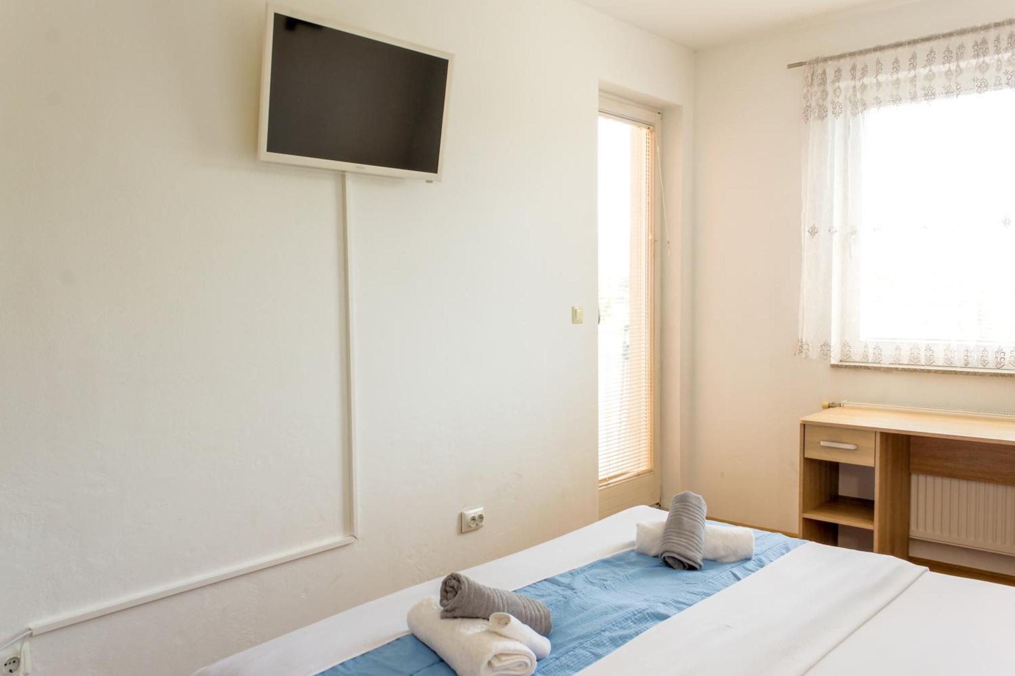 Rest 'n' Go Apartment